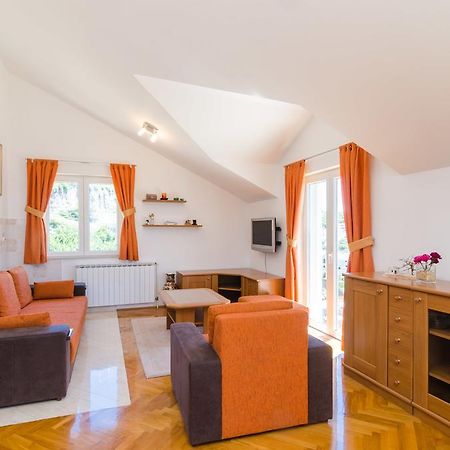 Apartment Feel Phili ซัฟทัท ภายนอก รูปภาพ