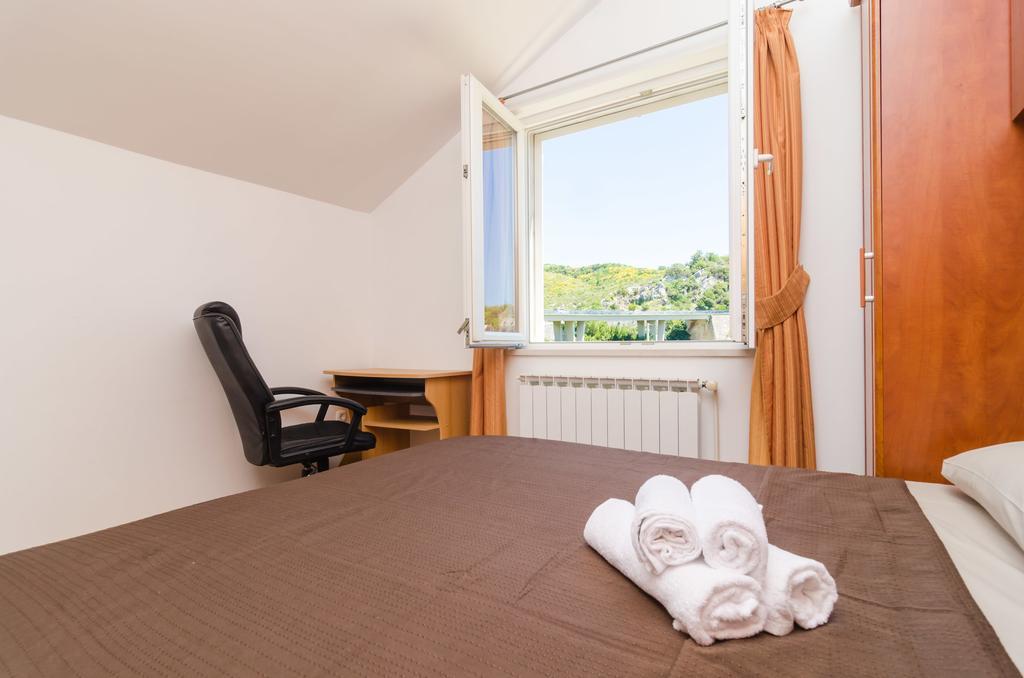 Apartment Feel Phili ซัฟทัท ภายนอก รูปภาพ