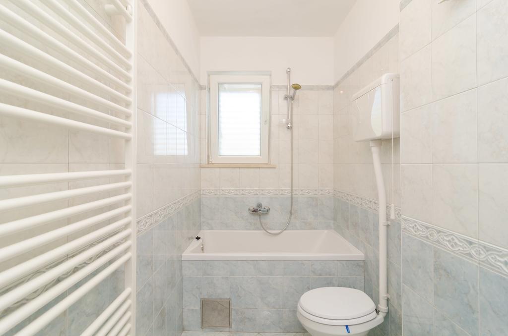 Apartment Feel Phili ซัฟทัท ภายนอก รูปภาพ